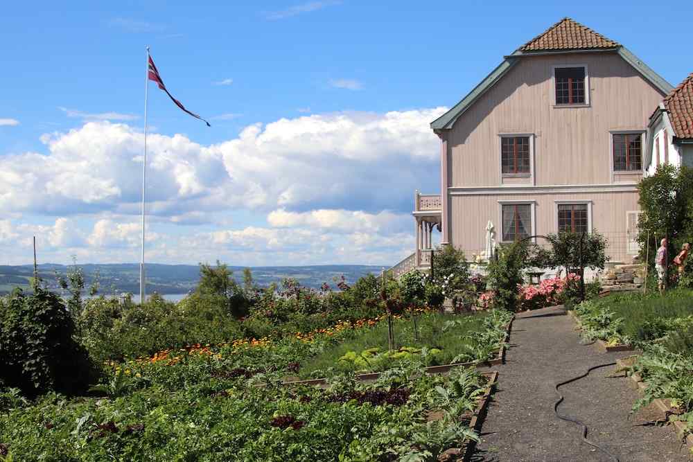 Hovelsrud Gård